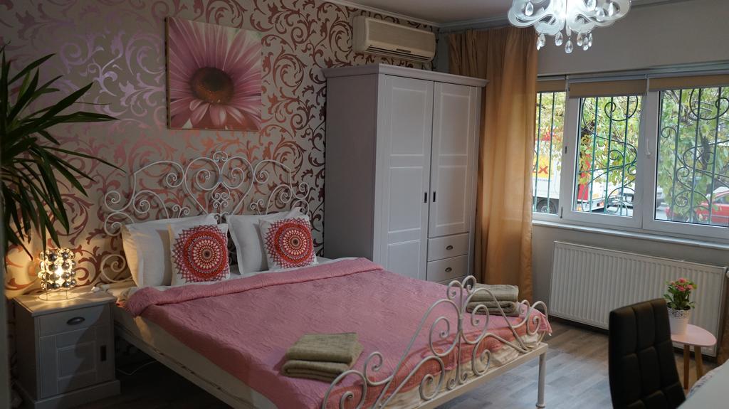 Agentia H Accommodation Бухарест Екстер'єр фото